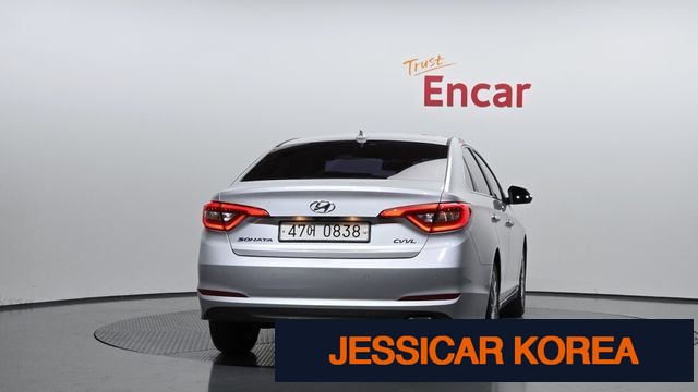 2016 Hyundai LF Sonata - Thumbnail 3