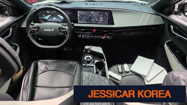 2022 Kia EV6 - Thumbnail 2