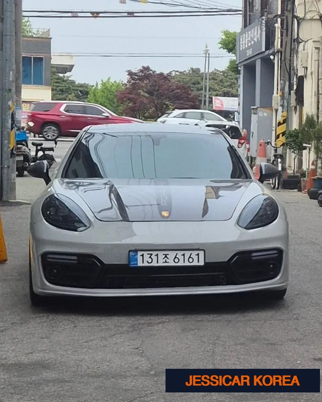 2014 Porsche Panamera - Thumbnail 3