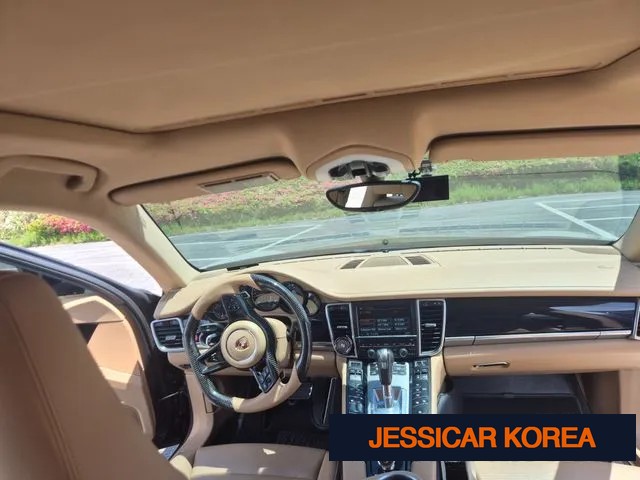 2014 Porsche Panamera - Thumbnail 6