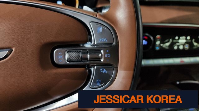 2021 Genesis GV70 - Thumbnail 2