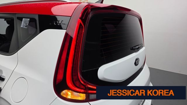 2019 Kia soul booster - Thumbnail 10