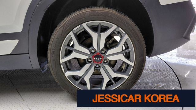 2023 Kia Seltos - Thumbnail 4