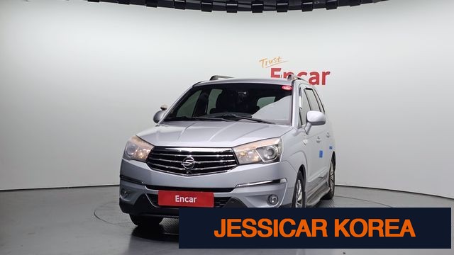 2016 KG Mobility Korando Turismo - Thumbnail 5