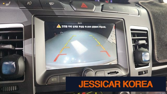 2016 KG Mobility Korando Turismo - Thumbnail 9