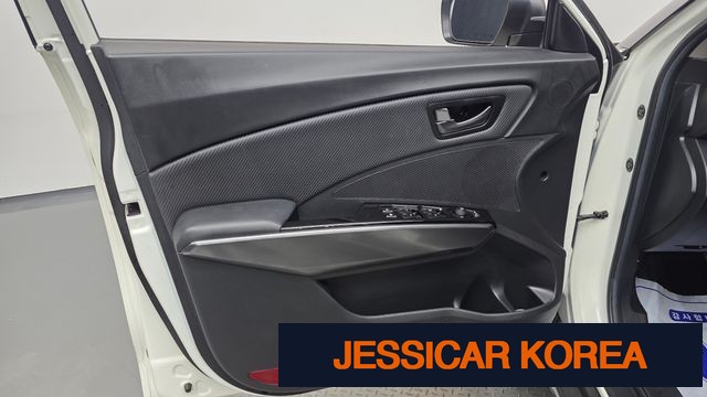 2024 KG Mobility The New Tivoli - Thumbnail 9