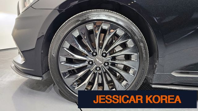 2016 Hyundai Genesis DH - Thumbnail 10