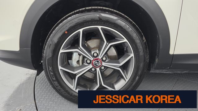 2022 KG Mobility Beautiful Korando - Thumbnail 3