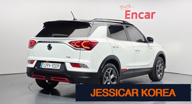 2022 KG Mobility Beautiful Korando - Thumbnail 10