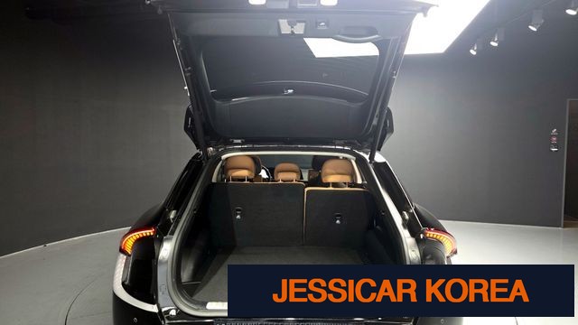 2023 Kia EV6 - Thumbnail 5