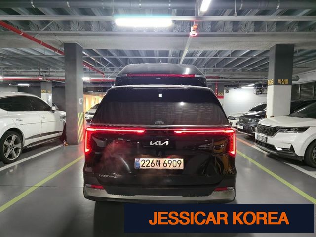 2025 Kia The New Carnival 4th generation - Thumbnail 4