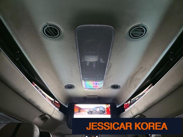 2025 Kia The New Carnival 4th generation - Thumbnail 9