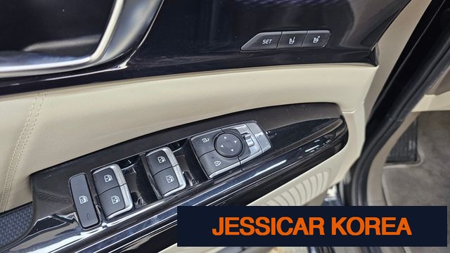 2023 Kia Carnival 4th Gen - Thumbnail 2