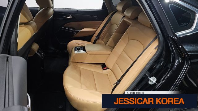 2020 Kia K7 Premier Hybrid - Thumbnail 4