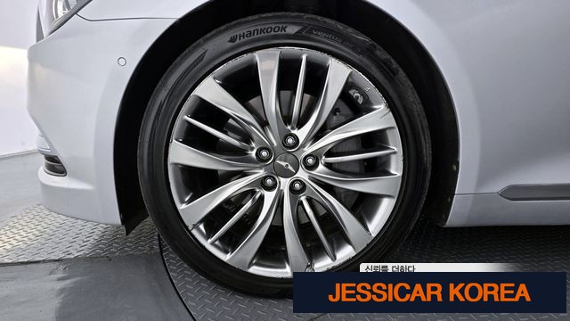 2015 Hyundai Genesis DH - Thumbnail 6