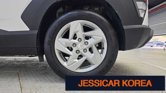 2024 Hyundai Kona Hybrid (SX2) - Thumbnail 2