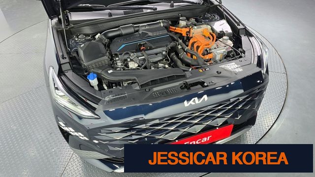 2023 Kia K8 Hybrid - Thumbnail 9