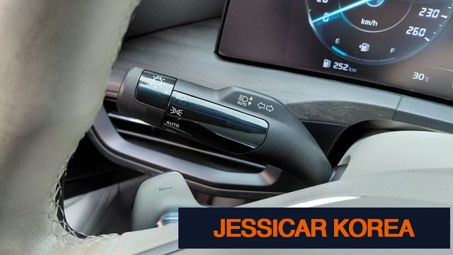 2023 Kia K8 Hybrid - Thumbnail 3