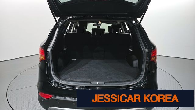 2015 Hyundai Santa Fe DM - Thumbnail 2
