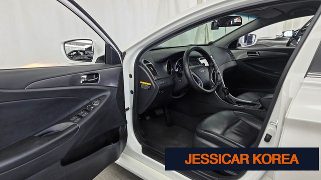 2014 Hyundai sonata hybrid - Thumbnail 3
