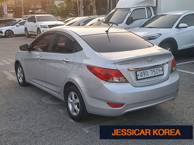2012 Hyundai Accent (new model) - Thumbnail 7
