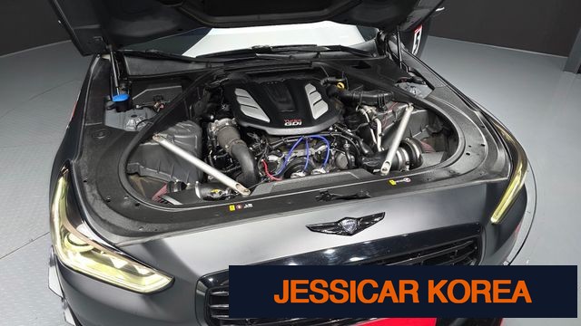 2017 Genesis EQ900 - Thumbnail 5