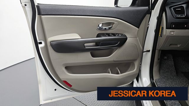 2019 Kia The New Carnival - Thumbnail 5