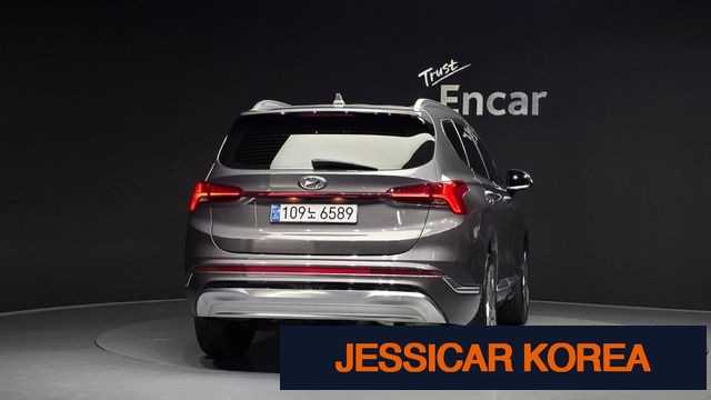 2021 Hyundai The New Santa Fe - Thumbnail 8