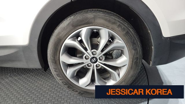 2015 Hyundai Santa Fe DM - Thumbnail 7