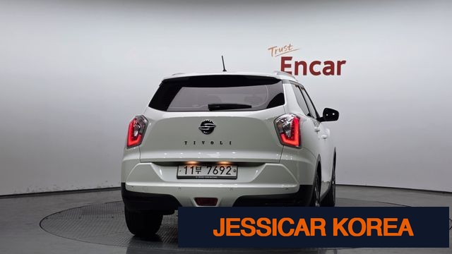2016 KG Mobility Tivoli - Thumbnail 9