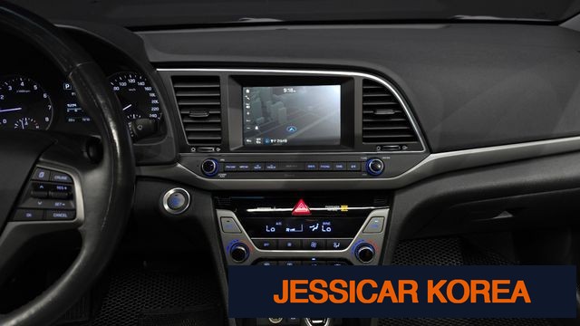 2016 Hyundai Avante AD - Thumbnail 10