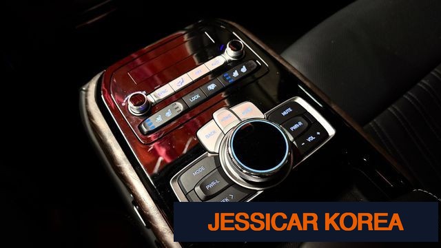 2021 Genesis G90