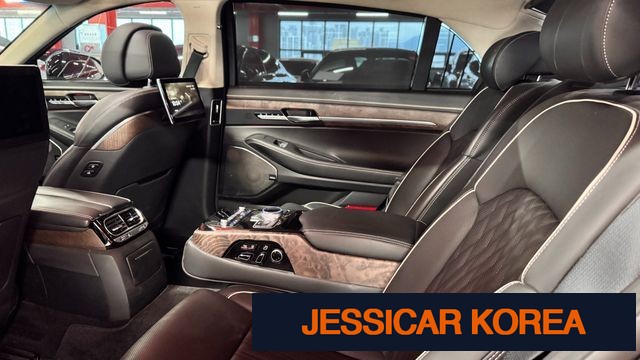 2021 Genesis G90 - Thumbnail 9