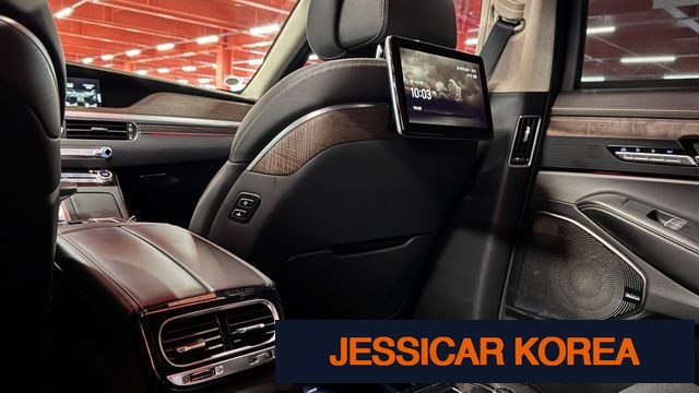2021 Genesis G90 - Thumbnail 10