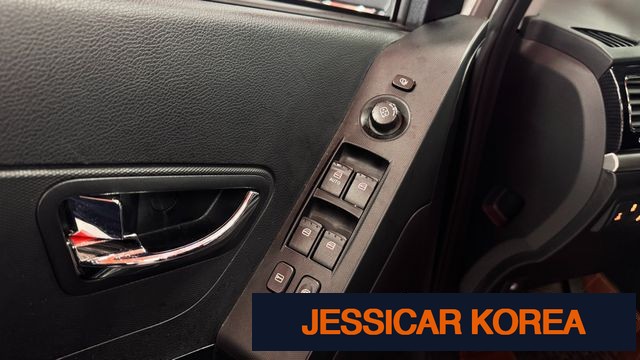 2013 KG Mobility Korando C - Thumbnail 6