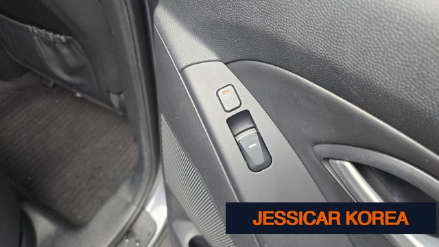 2014 Hyundai new tucson ix - Thumbnail 6