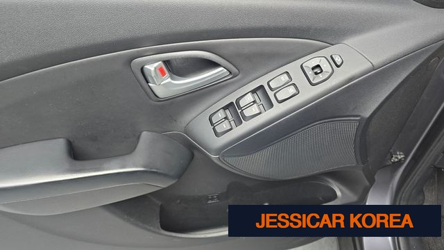 2014 Hyundai new tucson ix - Thumbnail 8