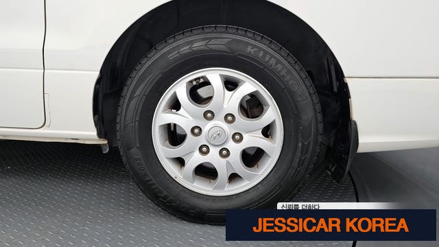 2016 Hyundai Grand Starex - Thumbnail 9