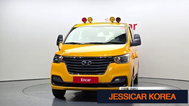 2019 Hyundai The New Grand Starex - Thumbnail 4