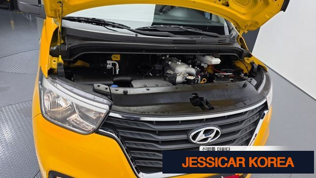 2019 Hyundai The New Grand Starex - Thumbnail 6