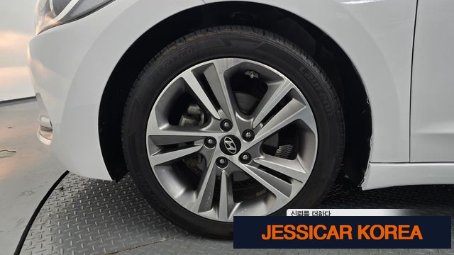 2018 Hyundai Avante AD - Thumbnail 2