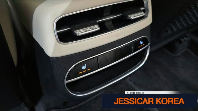 2022 Genesis GV70 - Thumbnail 9