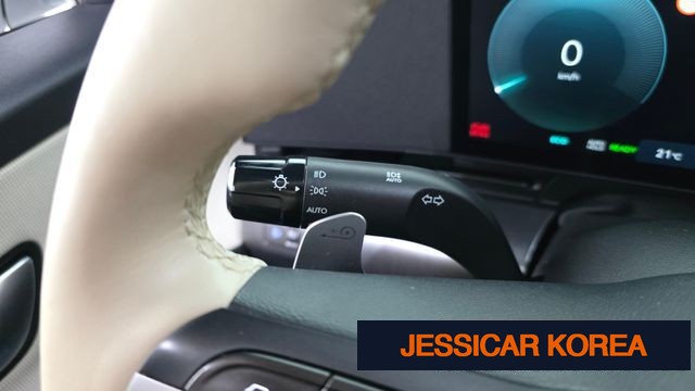 2025 Hyundai Kona Electric (SX2) - Thumbnail 4