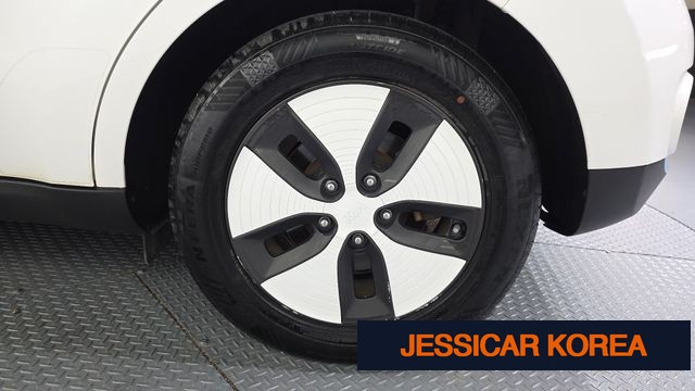 2018 Kia Soul EV - Thumbnail 4
