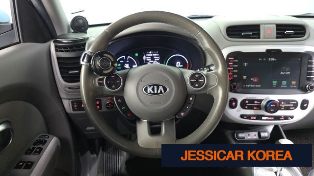 2018 Kia Soul EV - Thumbnail 6