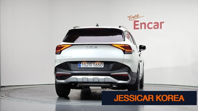 2022 Kia Sportage 5th Gen - Thumbnail 8