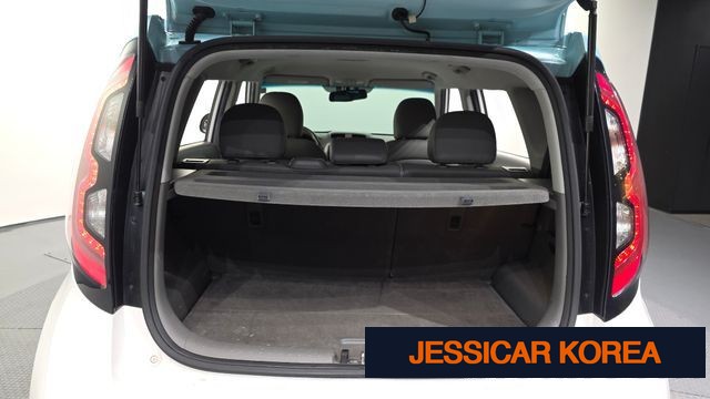 2018 Kia Soul EV - Thumbnail 10