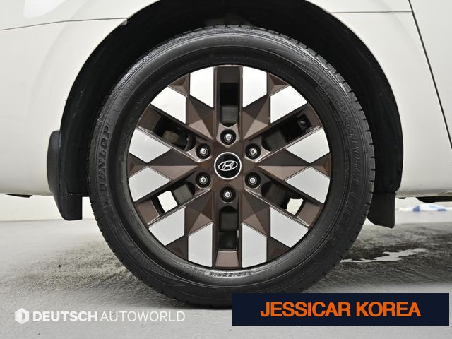 2023 Hyundai Staria - Thumbnail 7