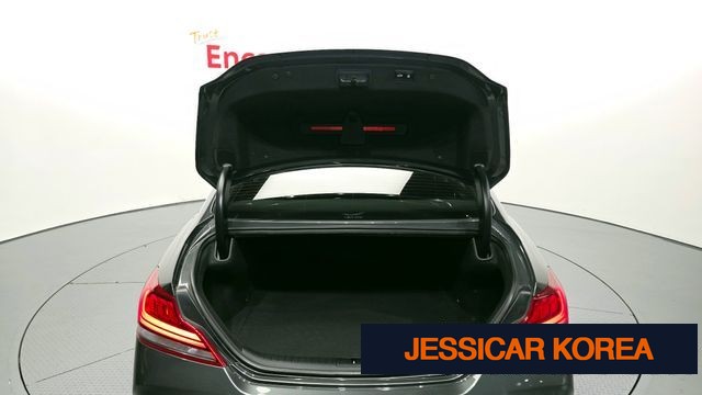 2020 Genesis G70 - Thumbnail 9