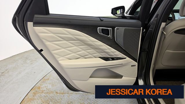 2023 Kia K8 Hybrid - Thumbnail 8